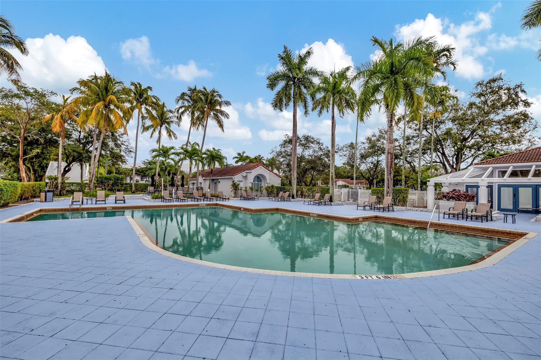 Coco Parc - Residential
