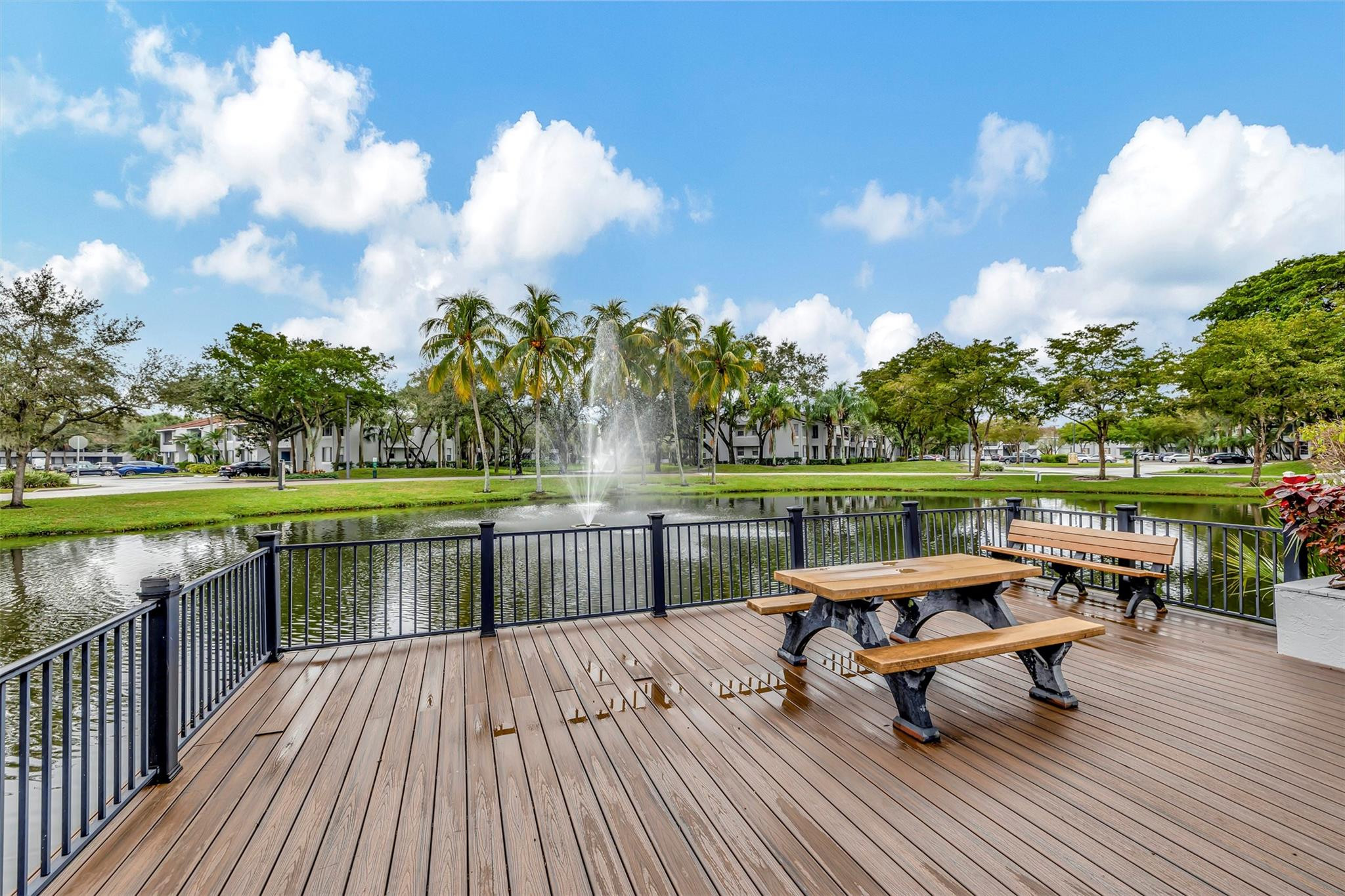 Coco Parc - Residential