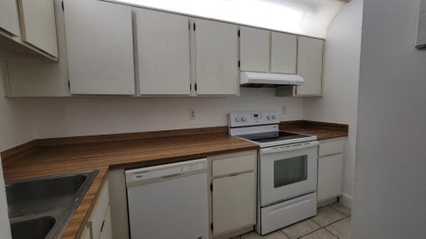 Tiny photo for 3712 N University Drive #I-7, Coral Springs, FL 33065 (MLS # B26033501)