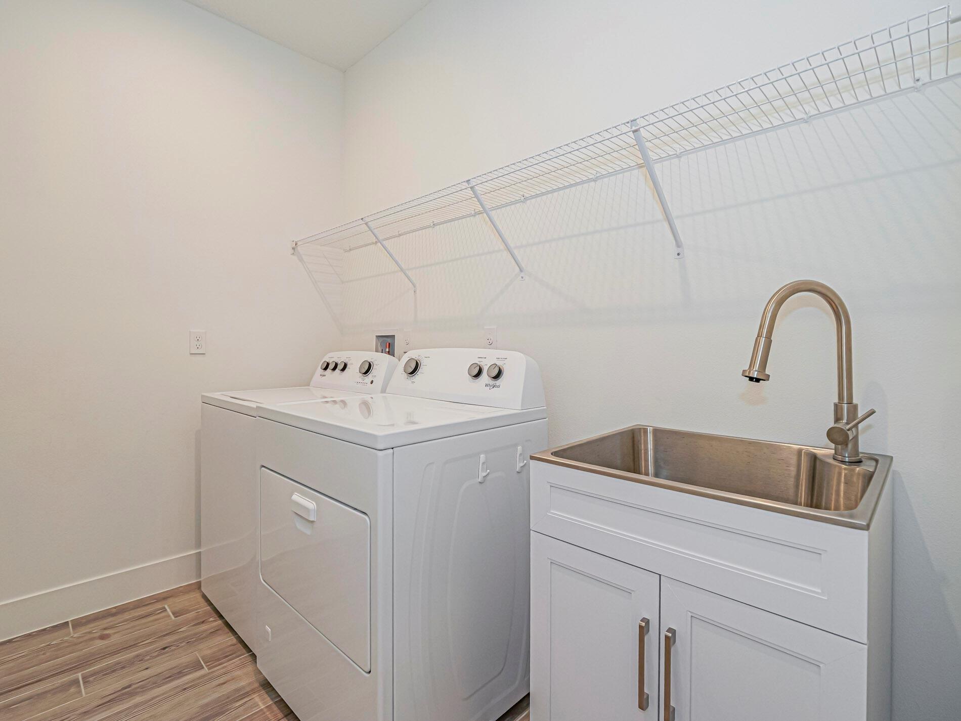 TELARO AT SOUTHERN GROVE - Residential