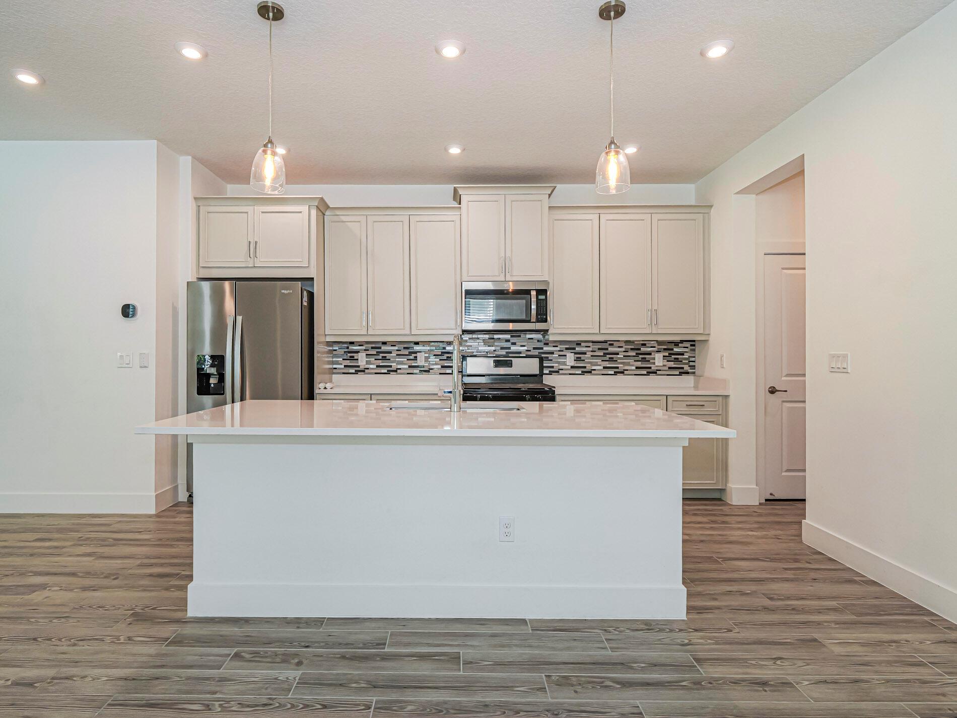 TELARO AT SOUTHERN GROVE - Residential