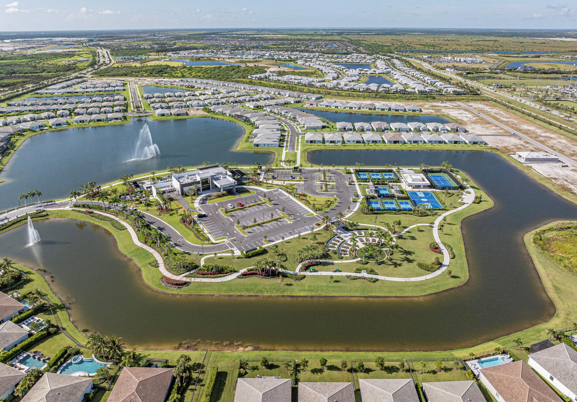 TELARO AT SOUTHERN GROVE - Residential