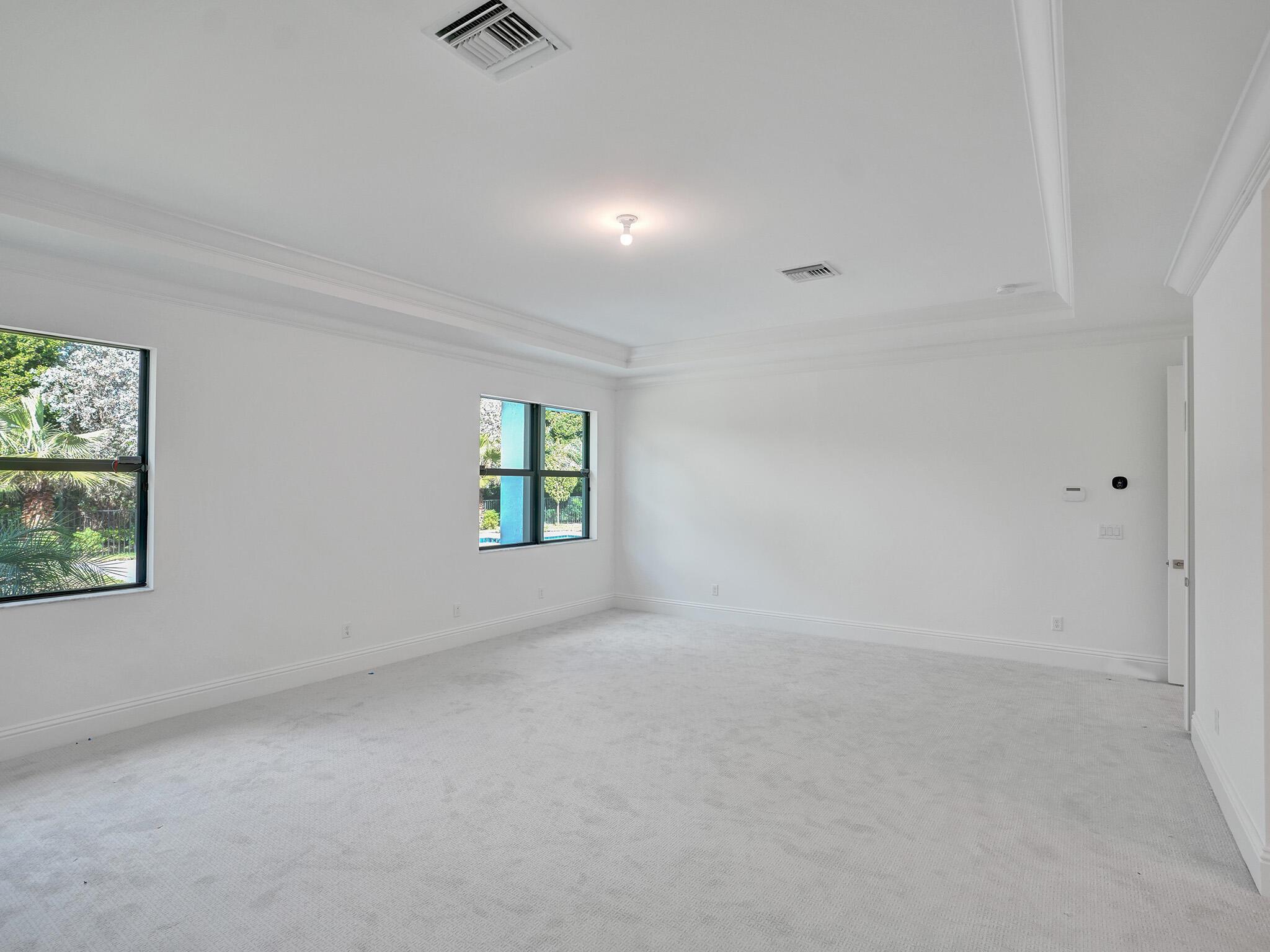 ROYAL PALM POLO - Residential