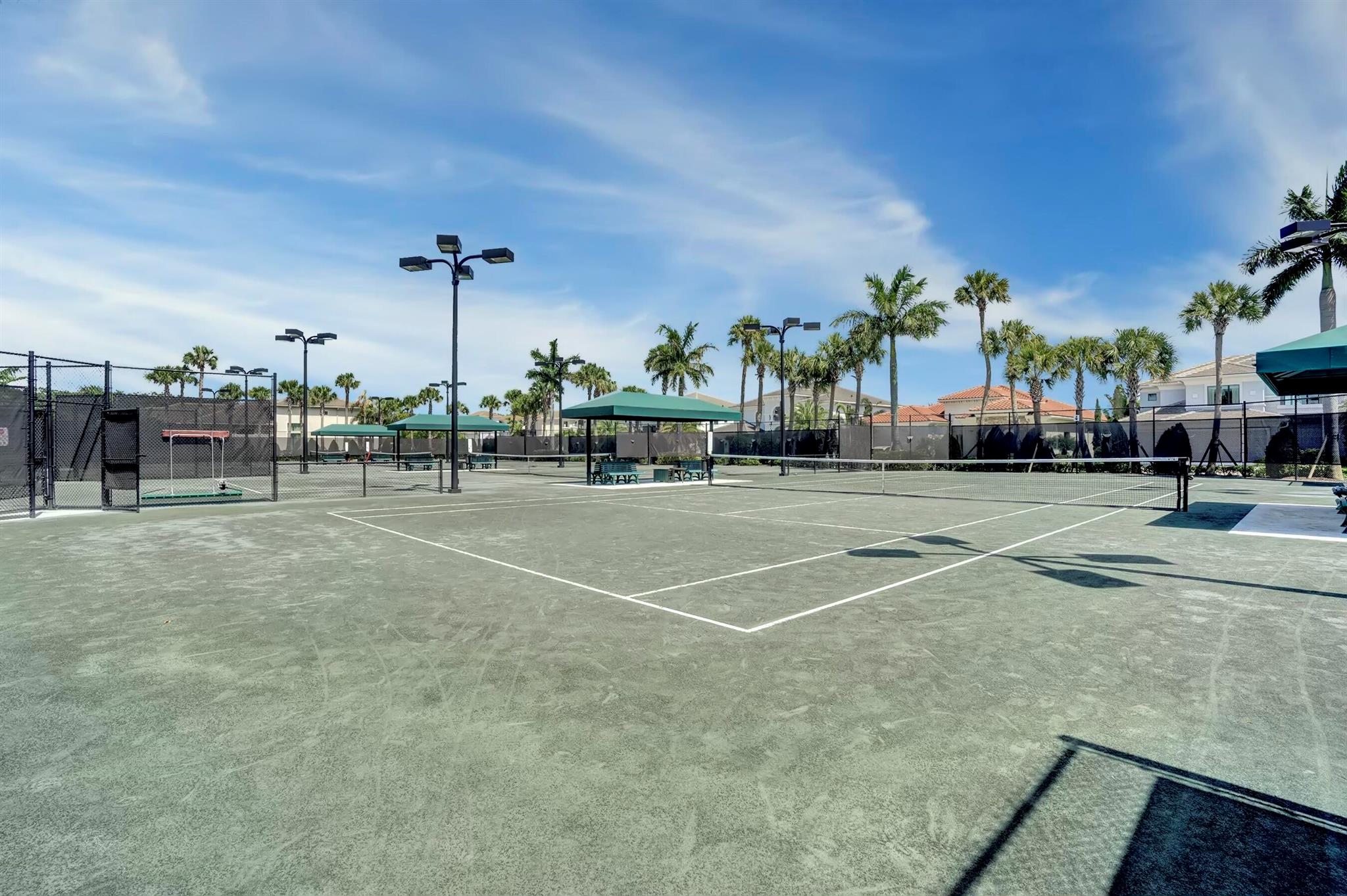 ROYAL PALM POLO - Residential