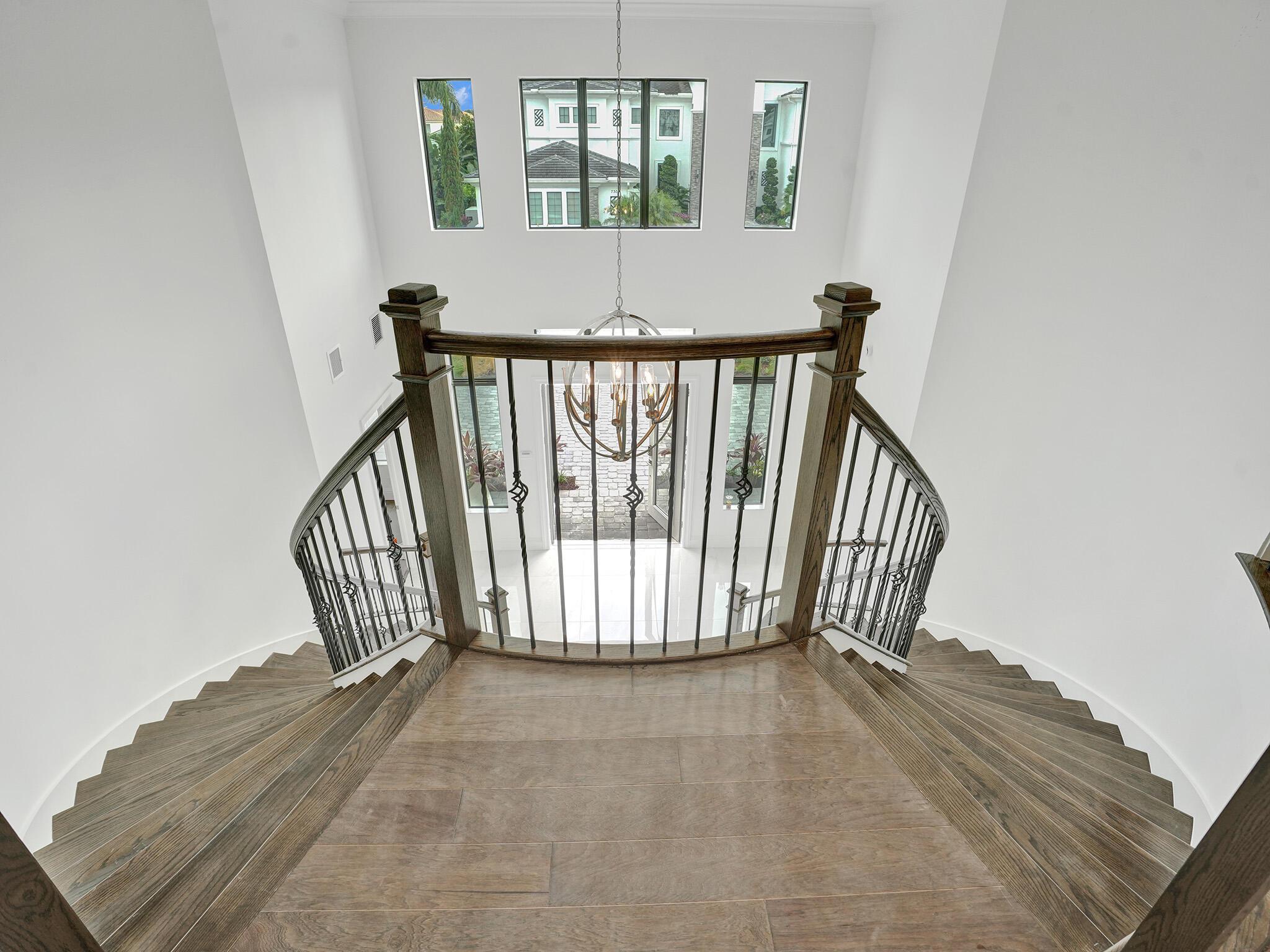 ROYAL PALM POLO - Residential