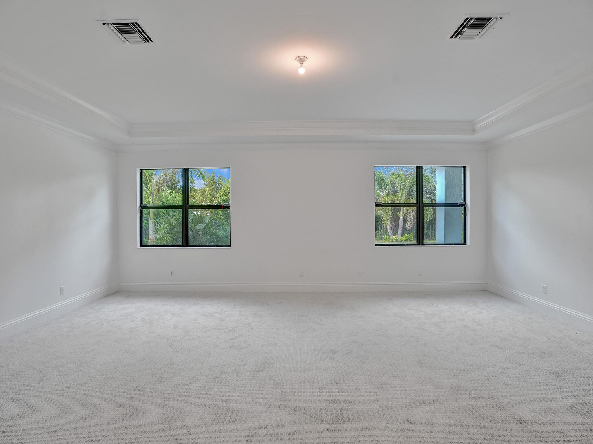 ROYAL PALM POLO - Residential