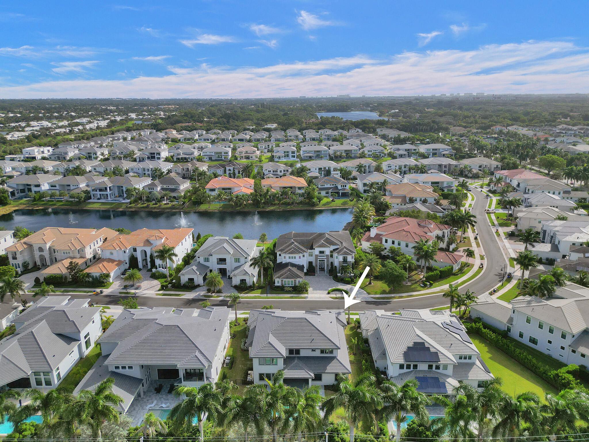 ROYAL PALM POLO - Residential