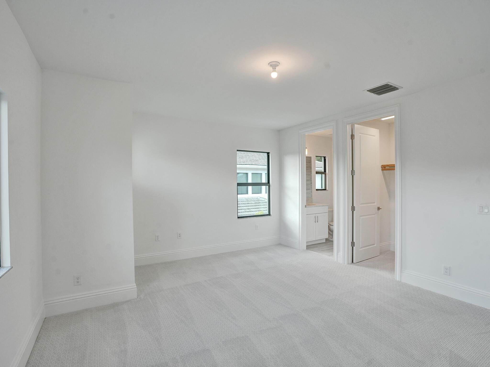 ROYAL PALM POLO - Residential