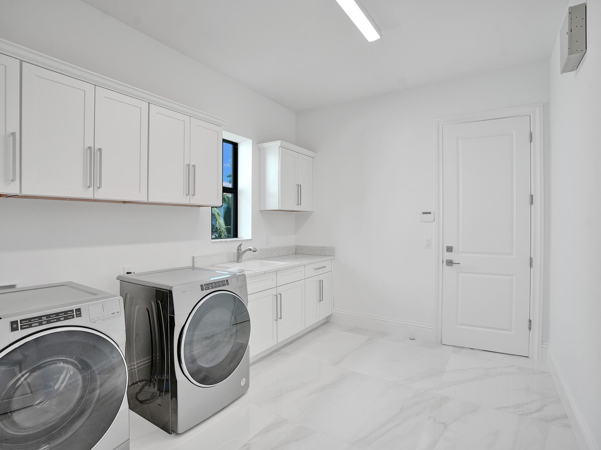 ROYAL PALM POLO - Residential