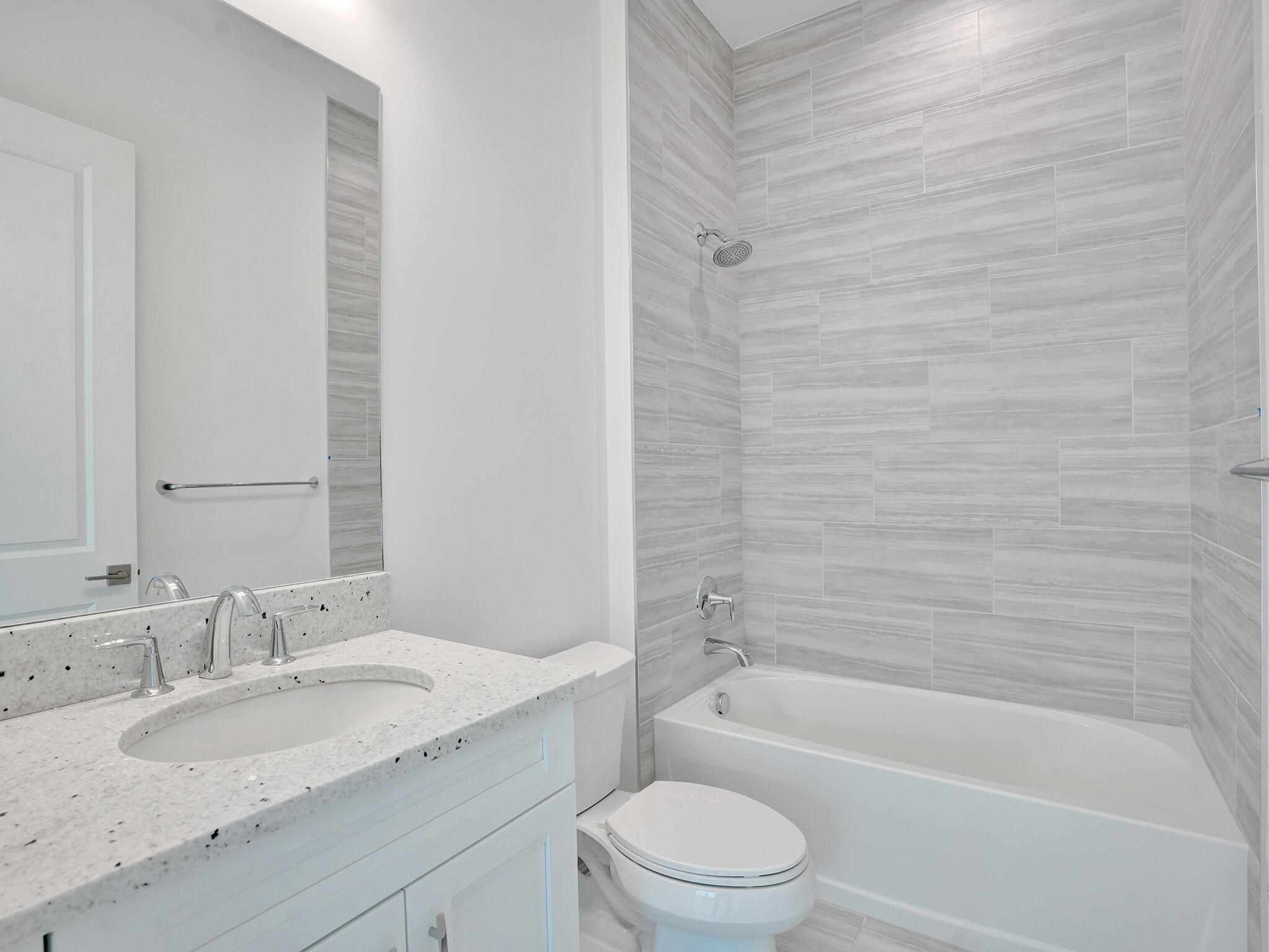 ROYAL PALM POLO - Residential