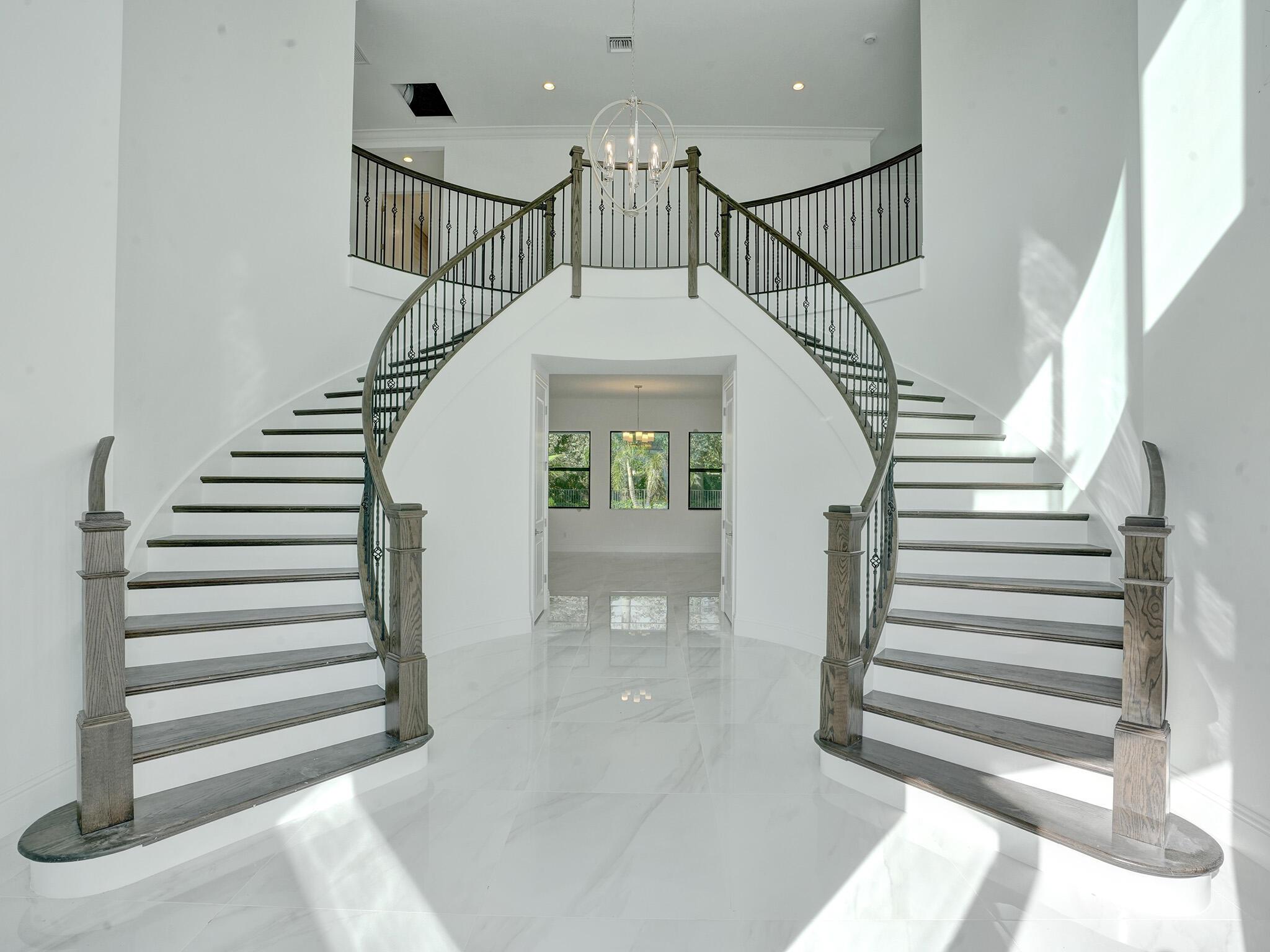 ROYAL PALM POLO - Residential