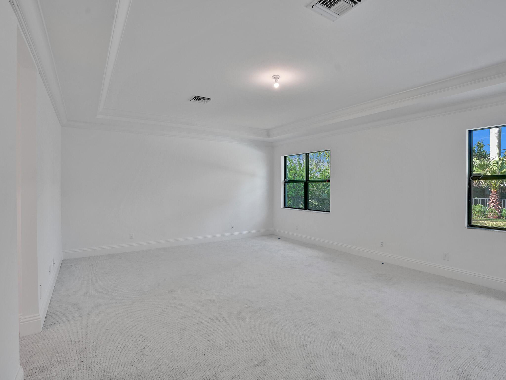 ROYAL PALM POLO - Residential