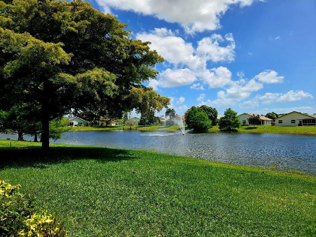 5415 Crystal Anne Drive, West Palm Beach, FL, 33417/$319,900 1 5415 Crystal Anne Drive