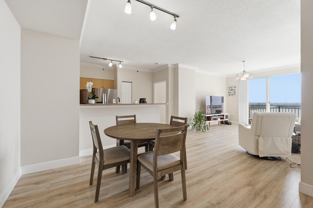 MONTECITO PALM BEACH CONDO - Residential