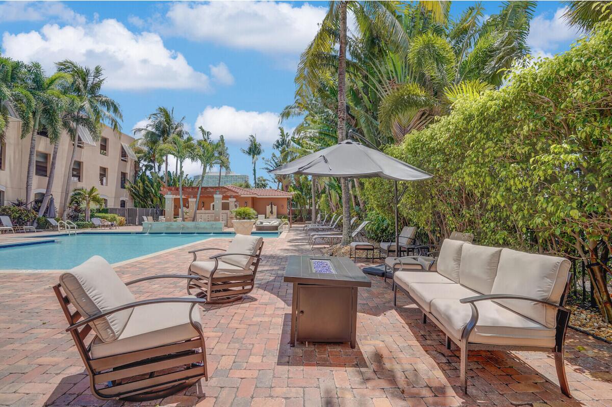 MONTECITO PALM BEACH CONDO - Residential
