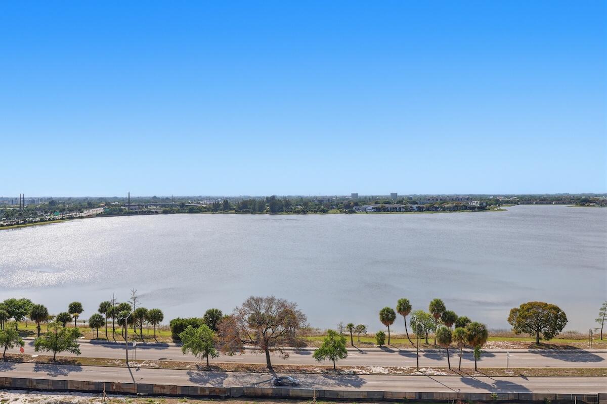 MONTECITO PALM BEACH CONDO - Residential