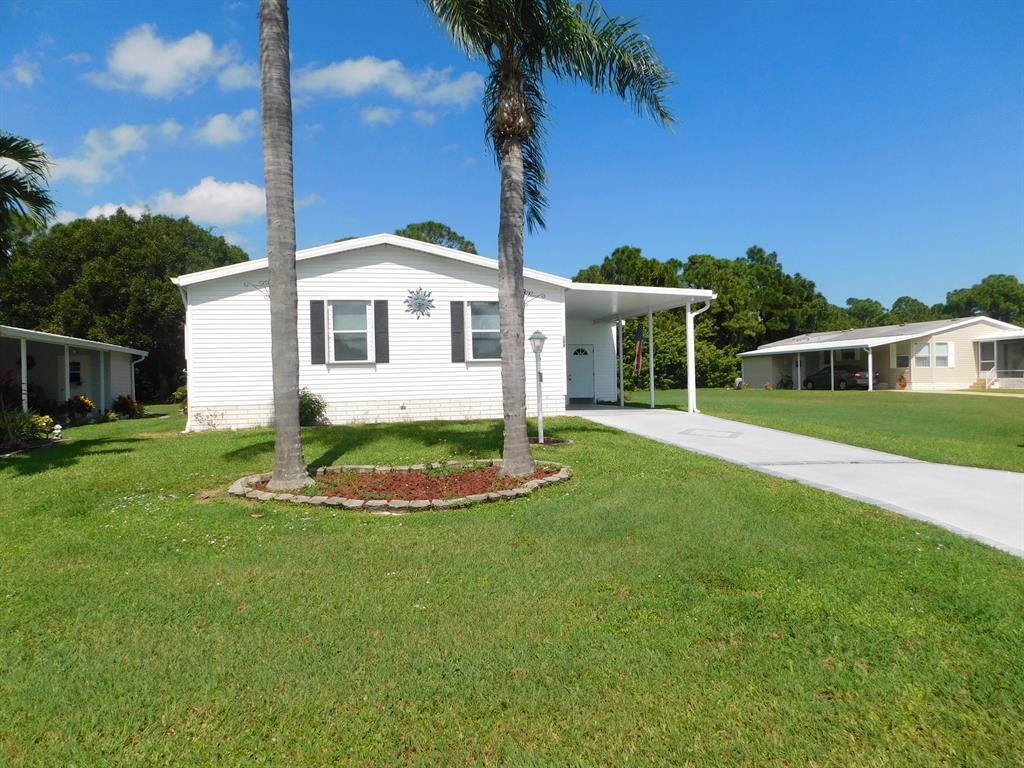 TROPICAL ISLES - Residential