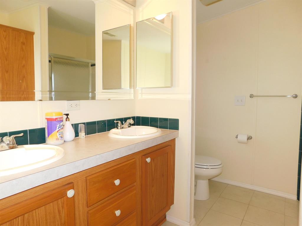 TROPICAL ISLES - Residential