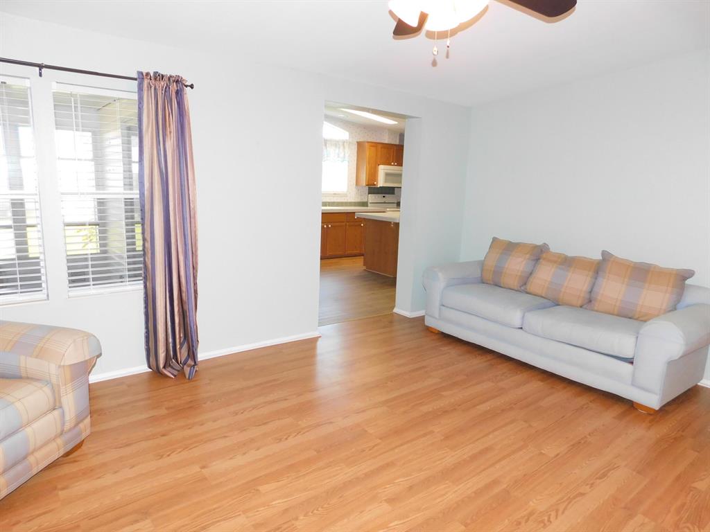 TROPICAL ISLES - Residential