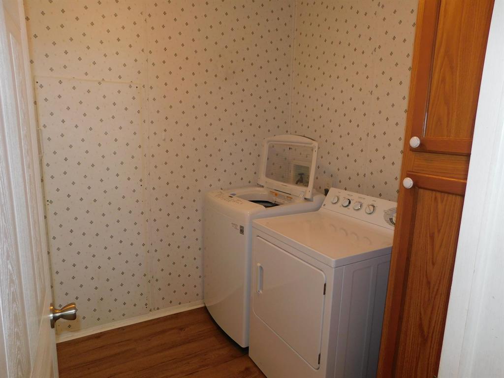 TROPICAL ISLES - Residential