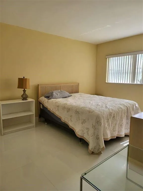 1201 Hillcrest Ct Unit 205  