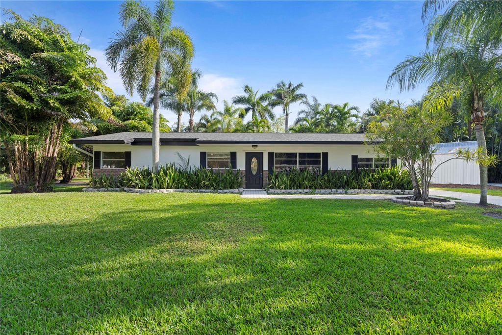 Photo of 16900 SW 62nd Street, Southwest Ranches, FL 33331 (MLS # F10478496)