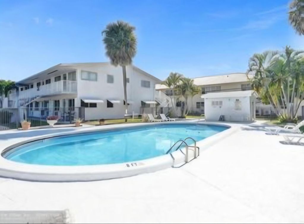 Photo of 1920 NE 51st Court NE #101, Fort Lauderdale, FL 33308 (MLS # B26022890)