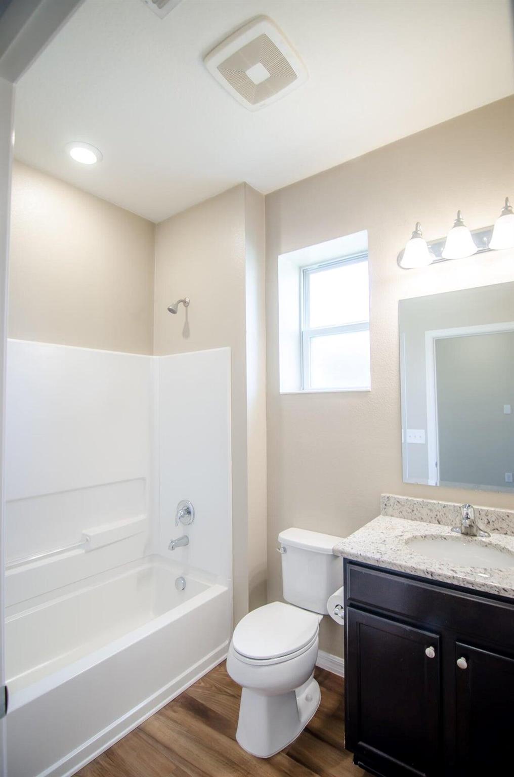 PINE TRACE - Residential Lease