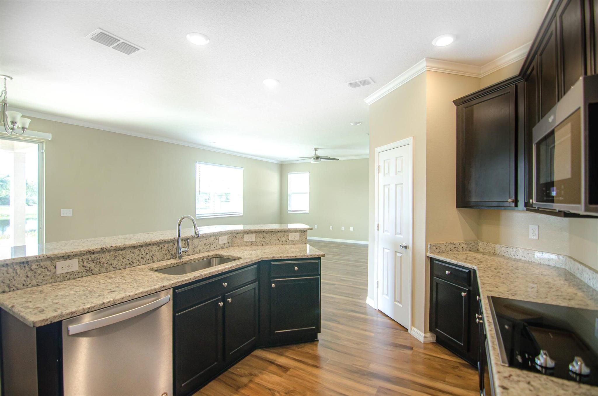 PINE TRACE - Residential Lease