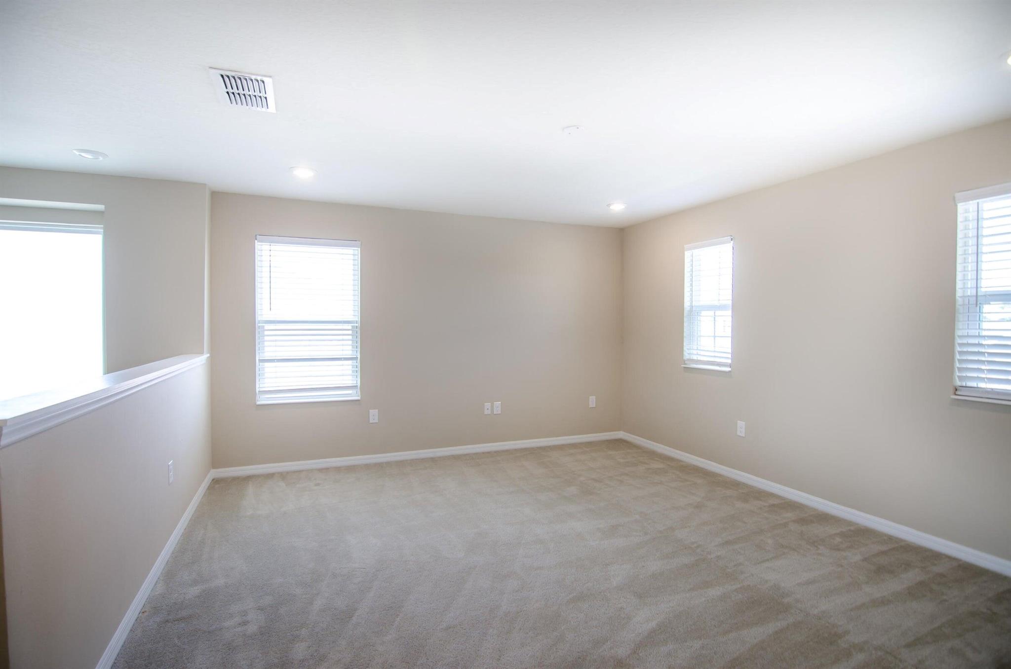 PINE TRACE - Residential Lease