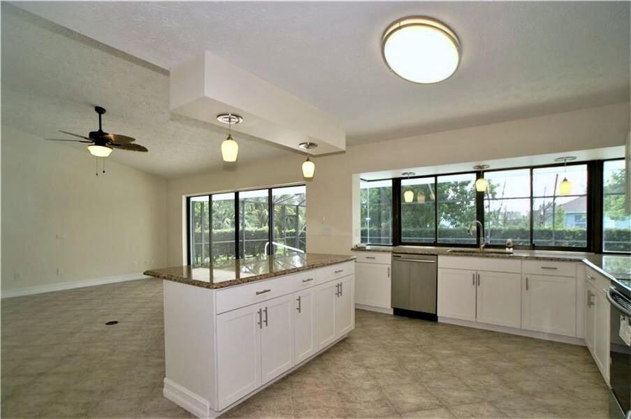 PORT ST LUCIE SECTION 18 - Residential