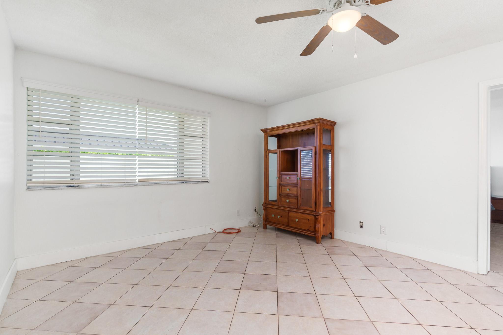 VIRGINIAN APTS - Residential