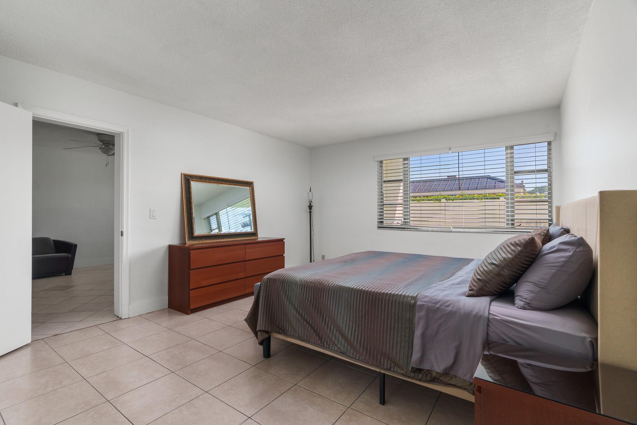 418 S Cypress Rd 106