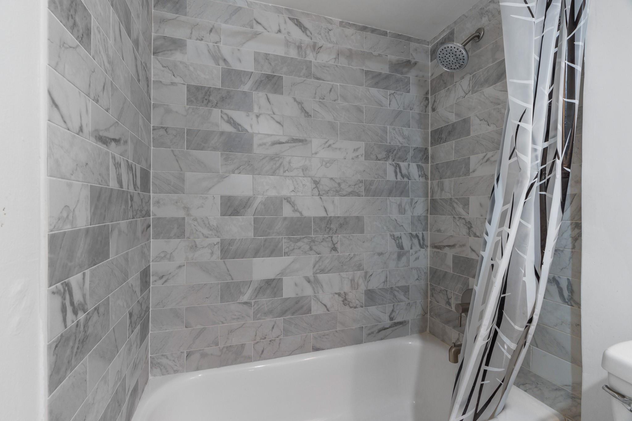 VIRGINIAN APTS - Residential