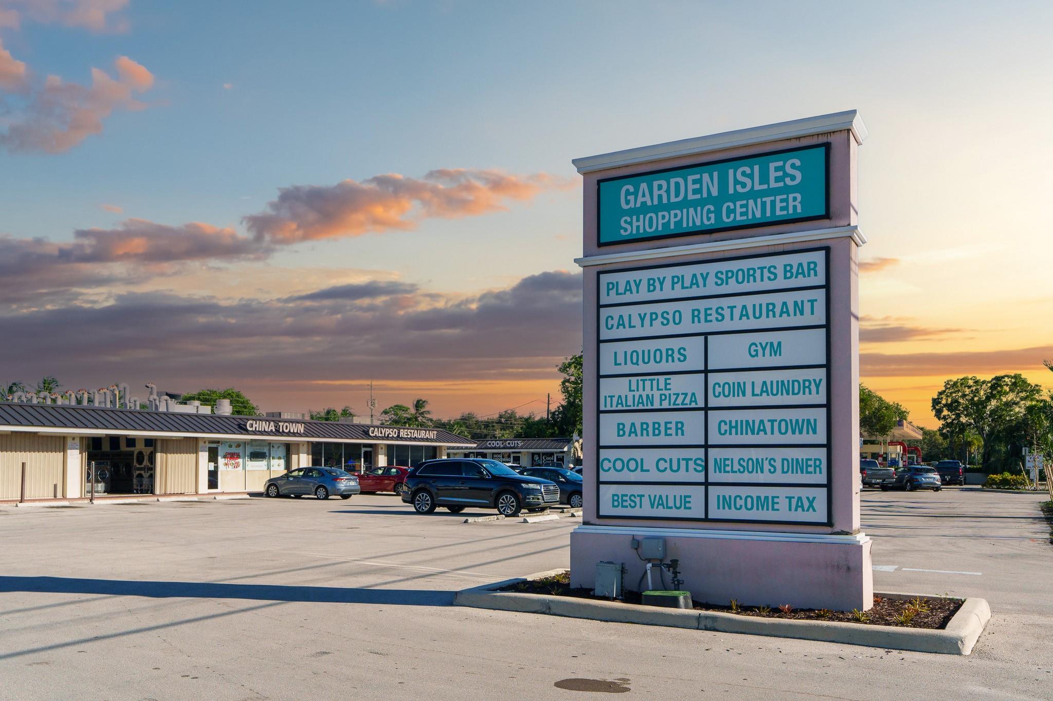 VIRGINIAN APTS - Residential