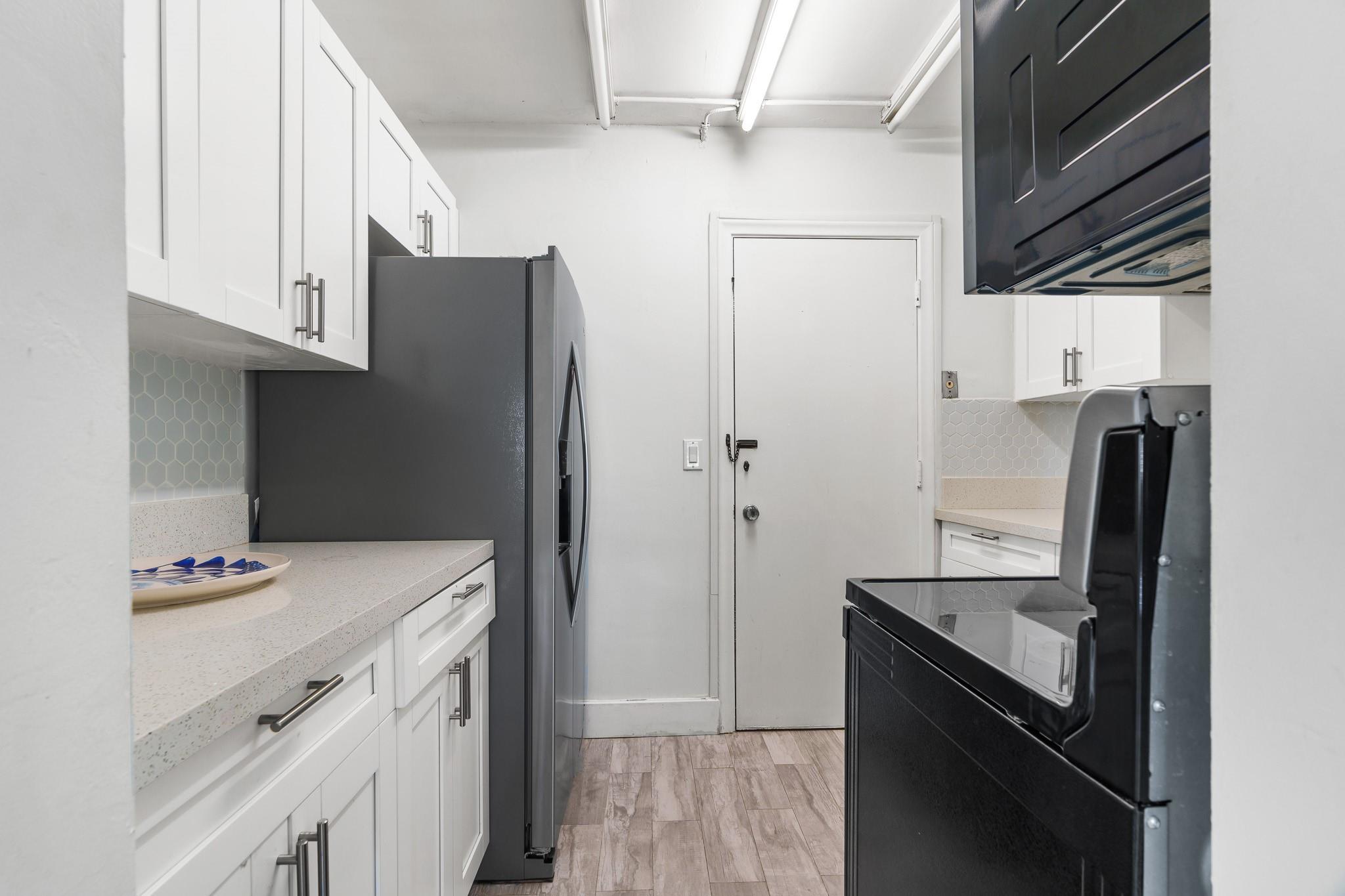 VIRGINIAN APTS - Residential