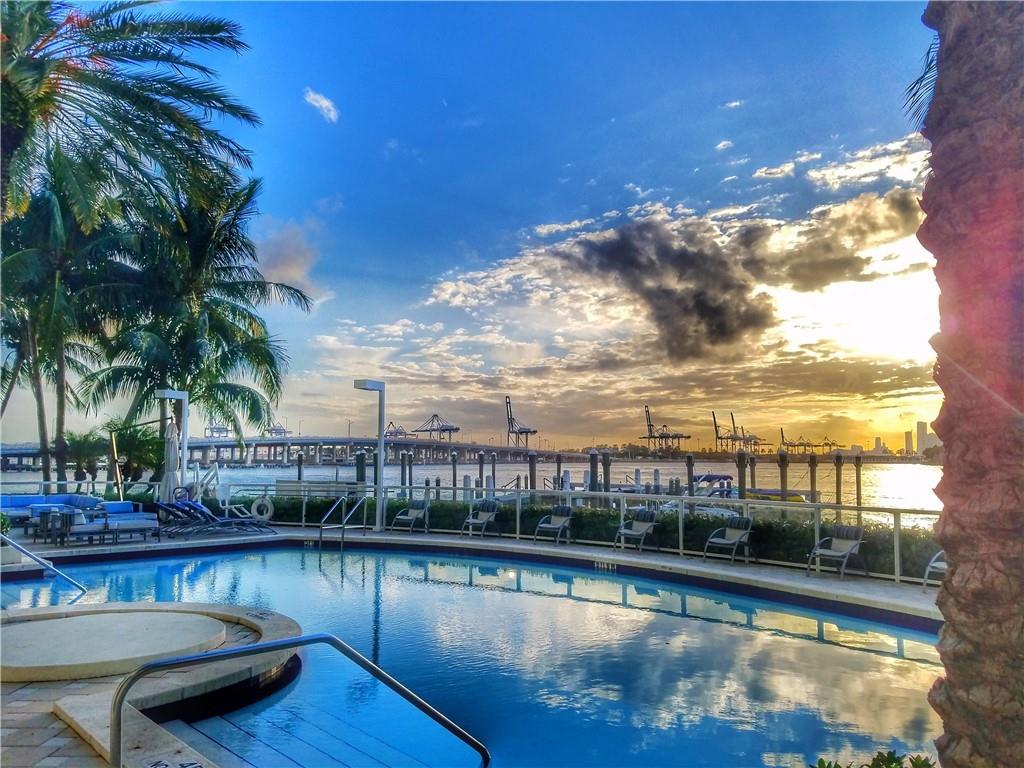 The Floridian - Residential