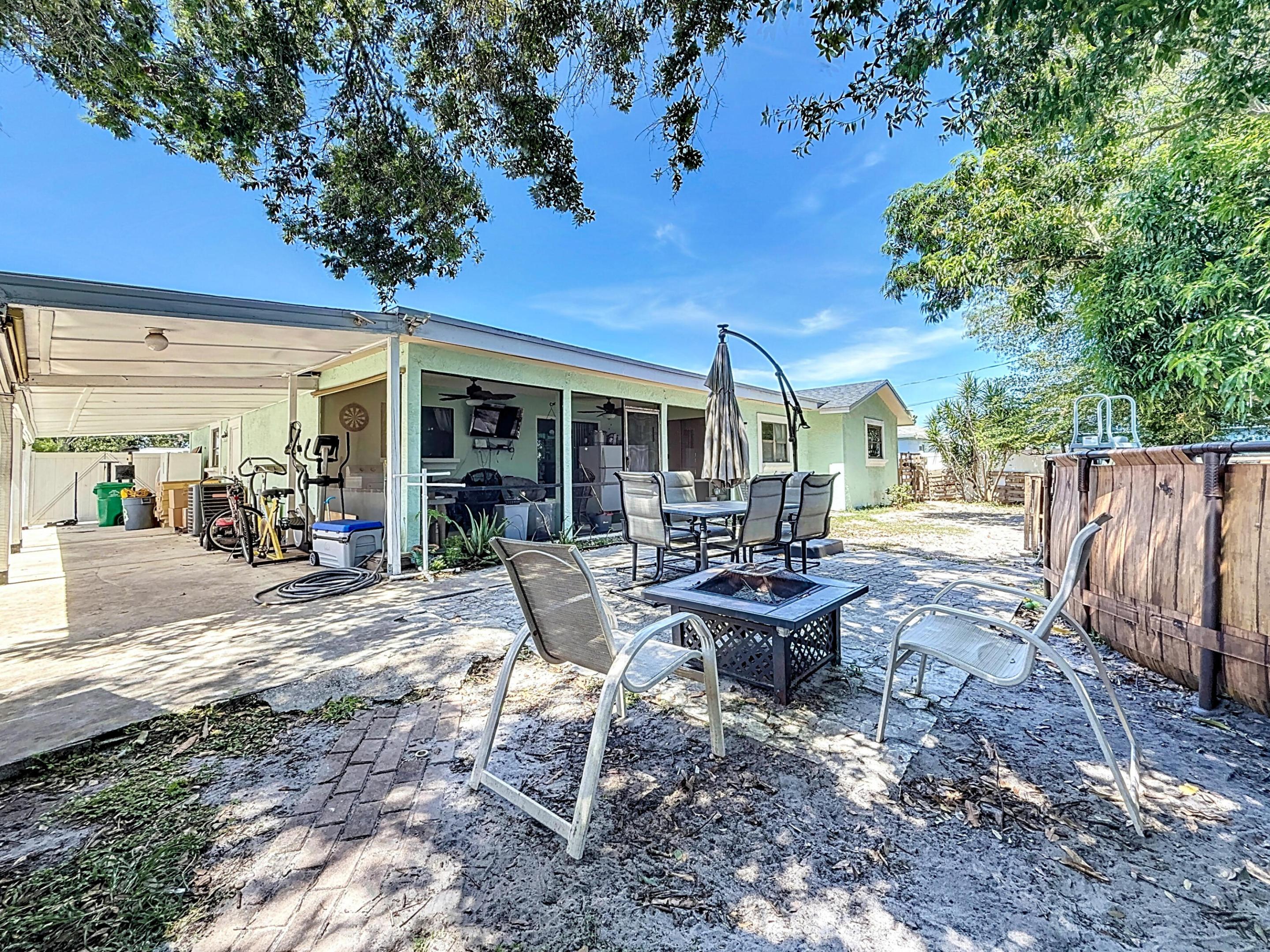 PORT ST LUCIE SECTION 27 - Residential