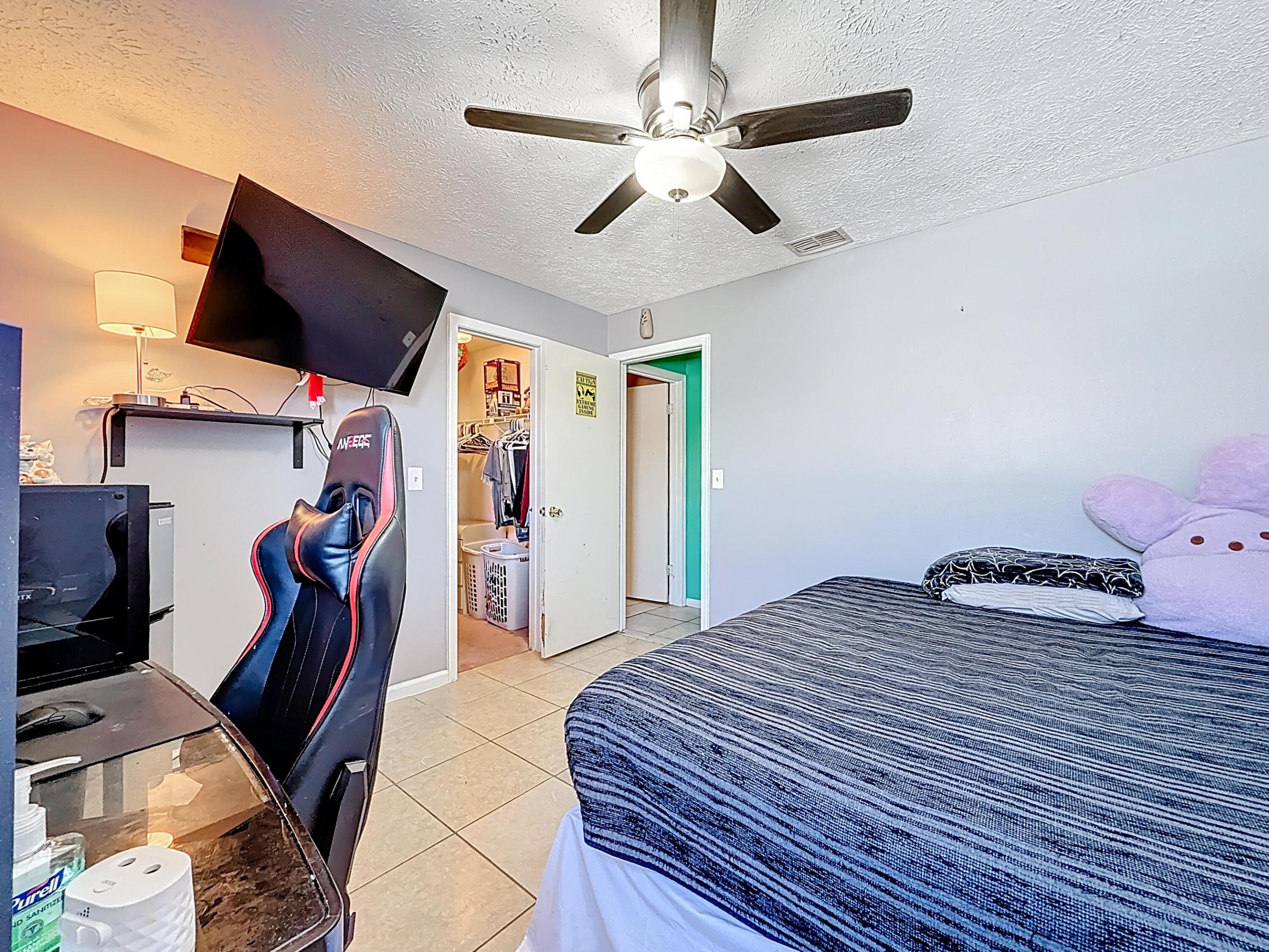 PORT ST LUCIE SECTION 27 - Residential