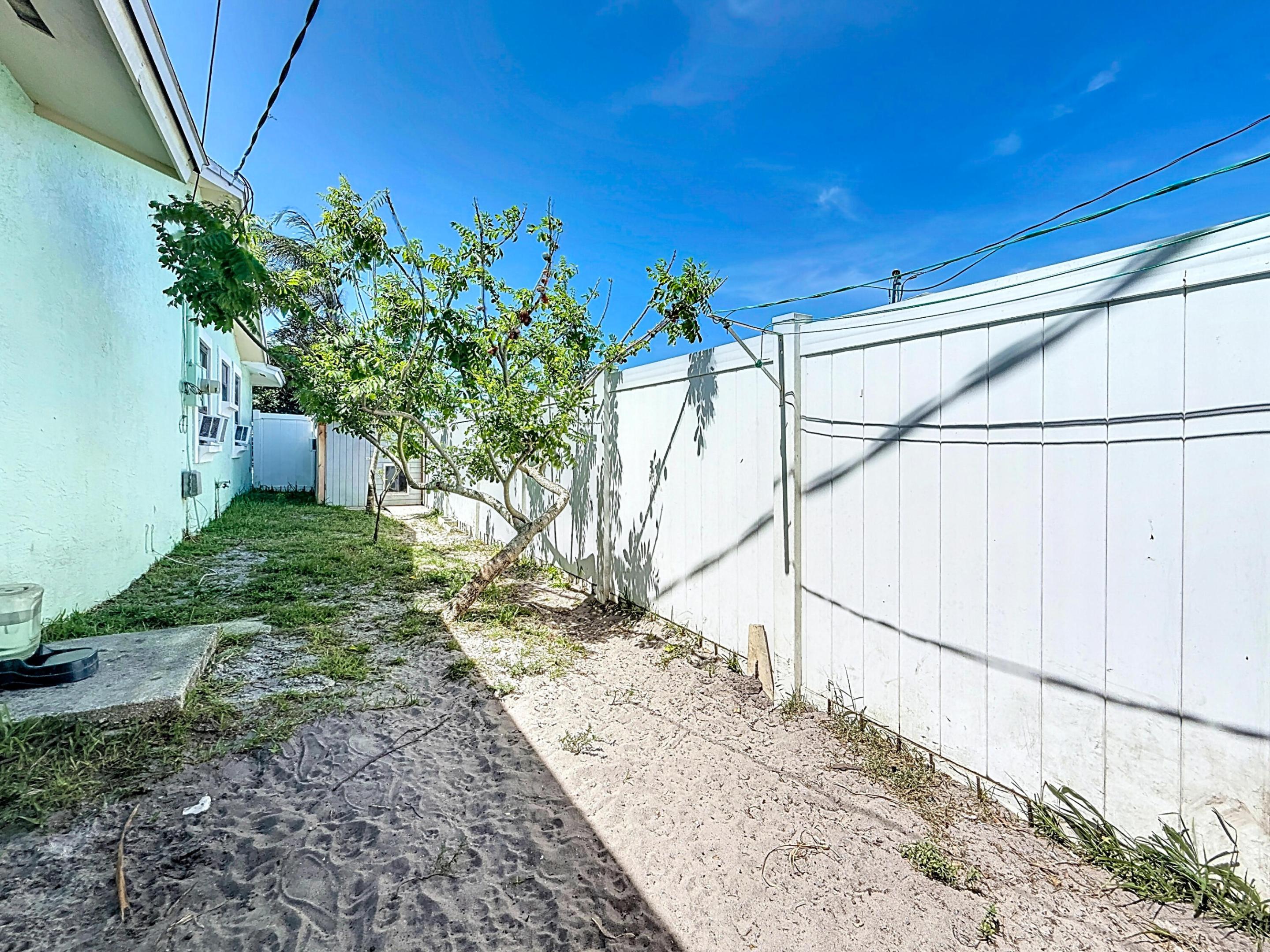 PORT ST LUCIE SECTION 27 - Residential