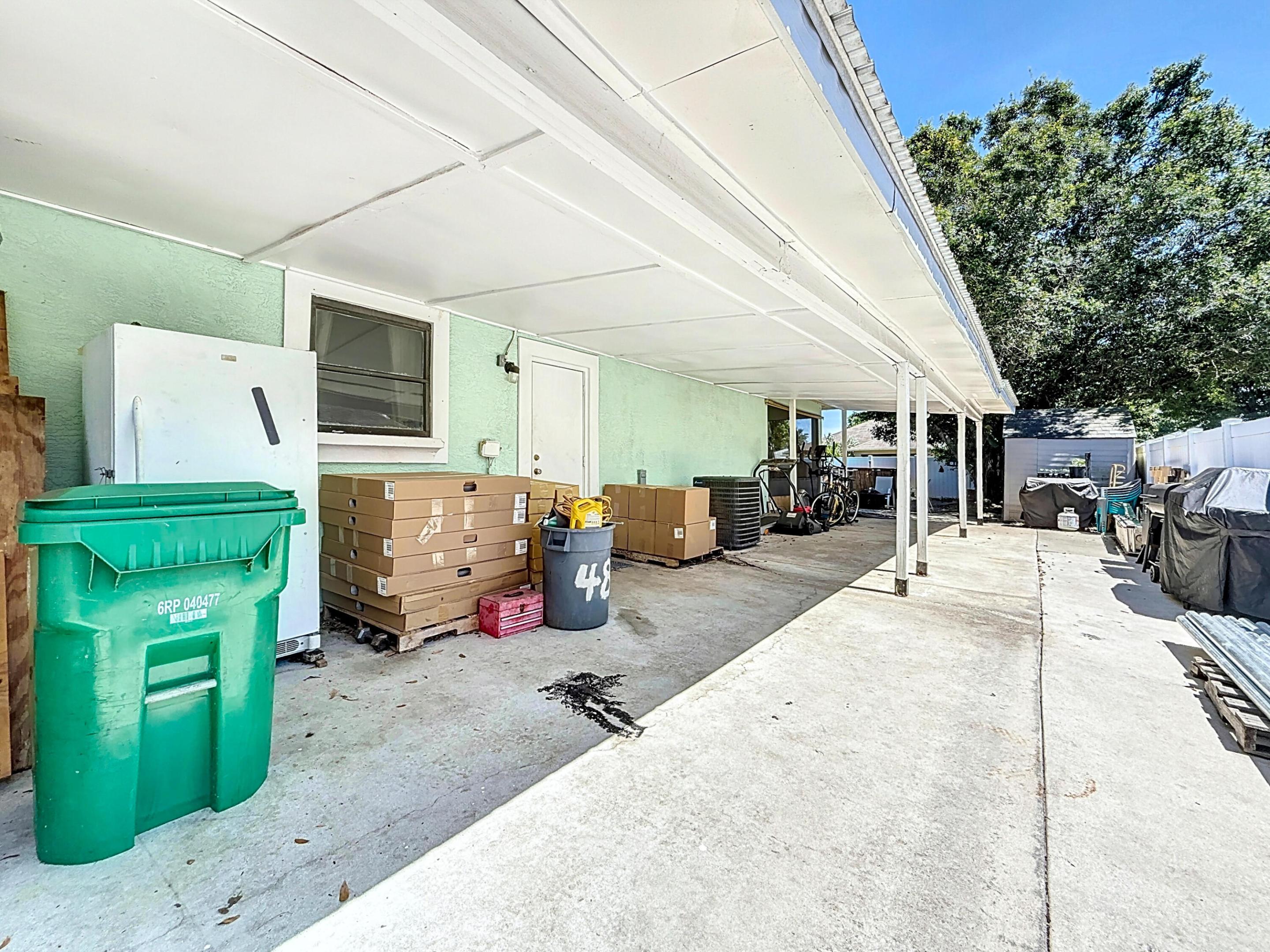 PORT ST LUCIE SECTION 27 - Residential