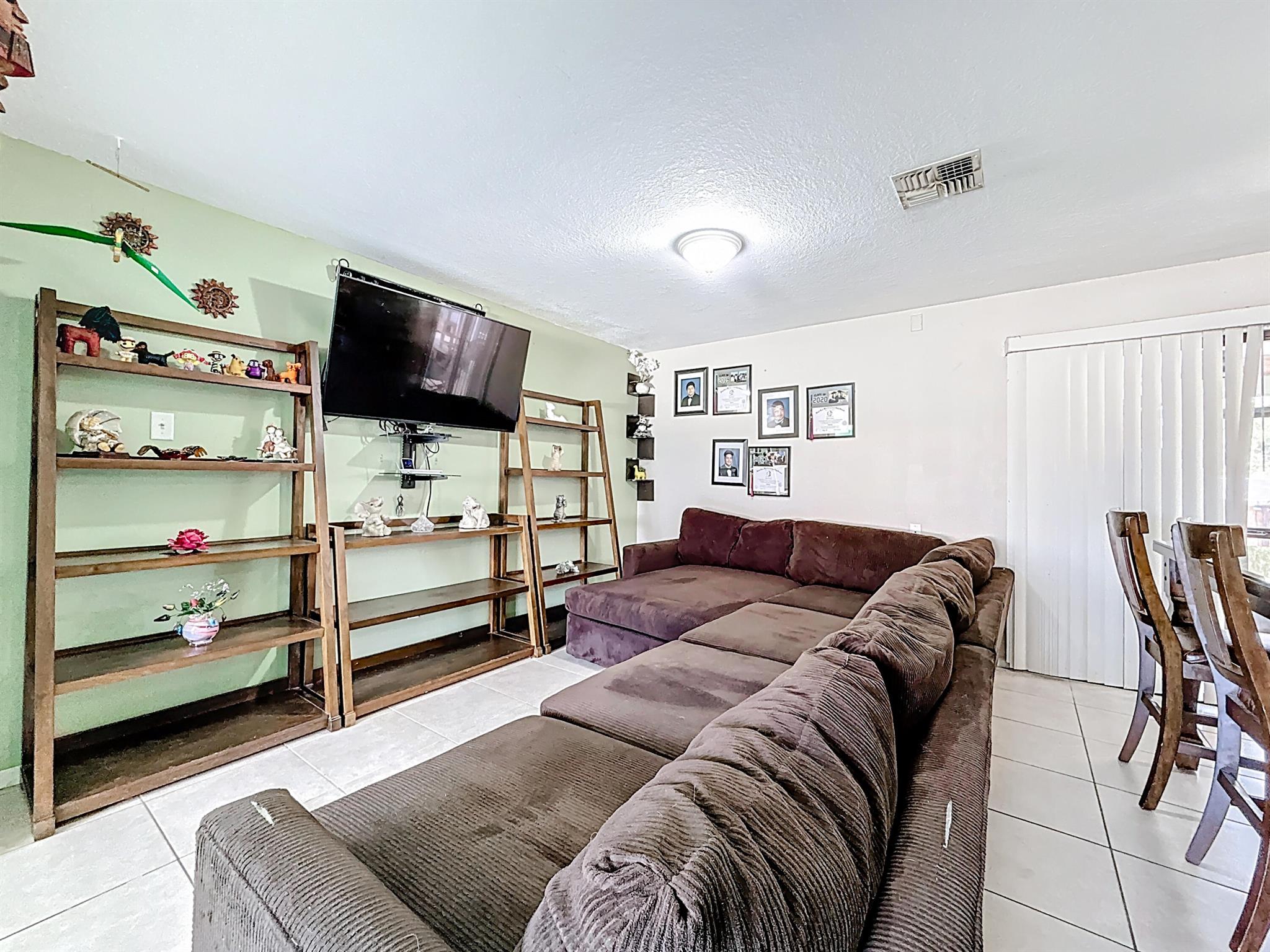PORT ST LUCIE SECTION 27 - Residential