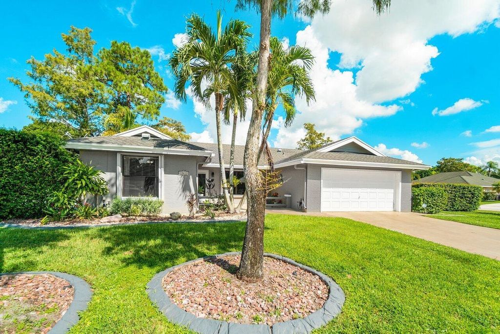 Photo of 13612 Firewood Court, Wellington, FL 33414 (MLS # R10922176)