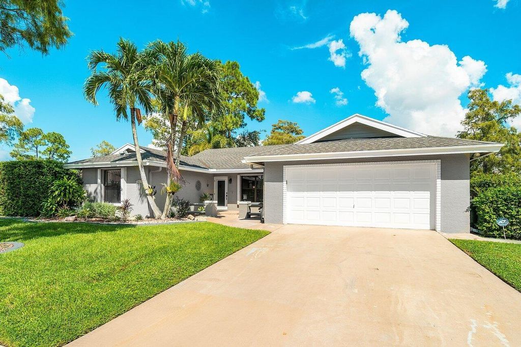 Photo of 13612 Firewood Court, Wellington, FL 33414 (MLS # R10922176)