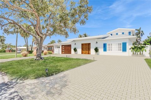 A home in Lauderdale By The Sea