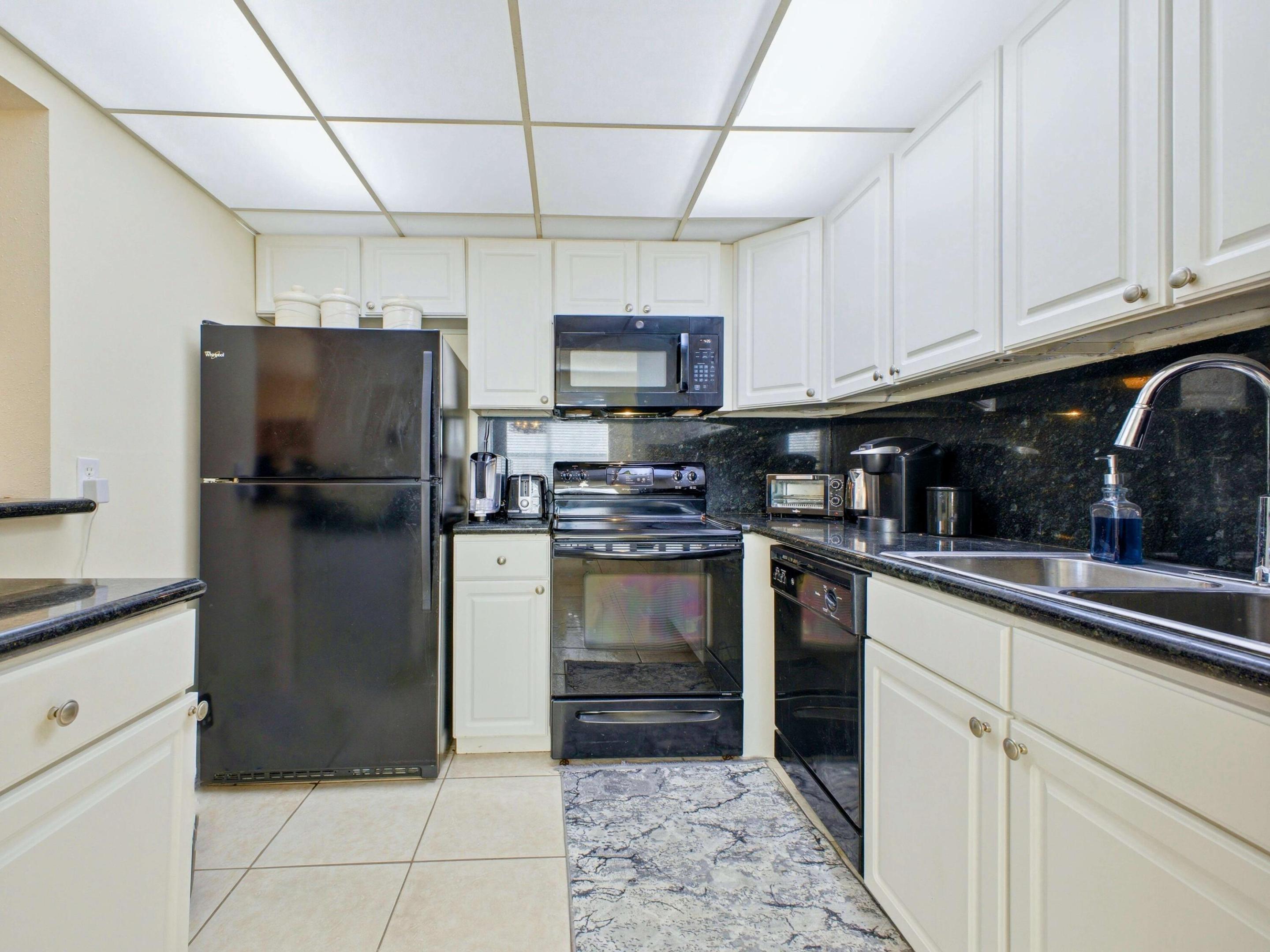 KINGS POINT BRITTANY CONDOS - Residential