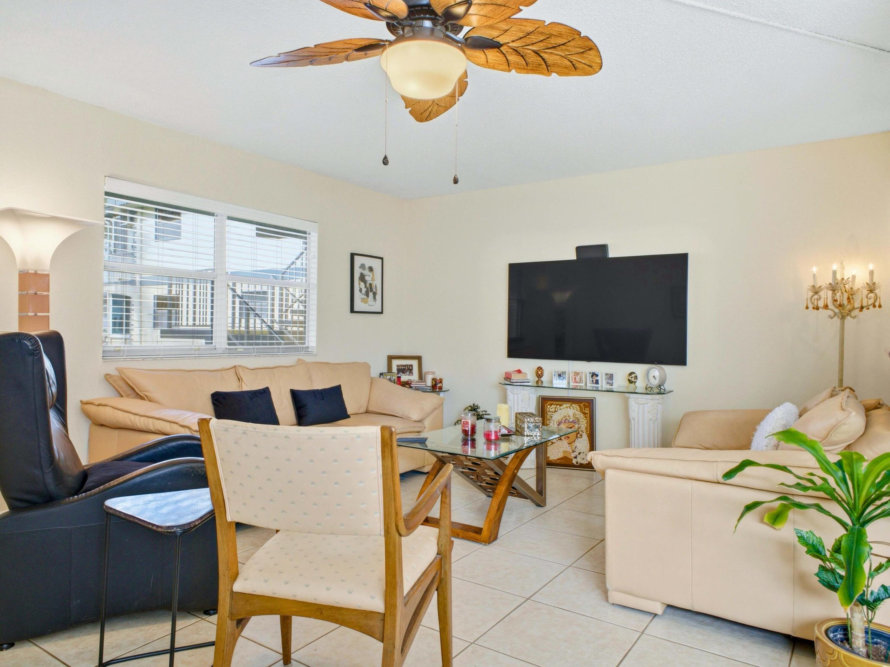 KINGS POINT BRITTANY CONDOS - Residential