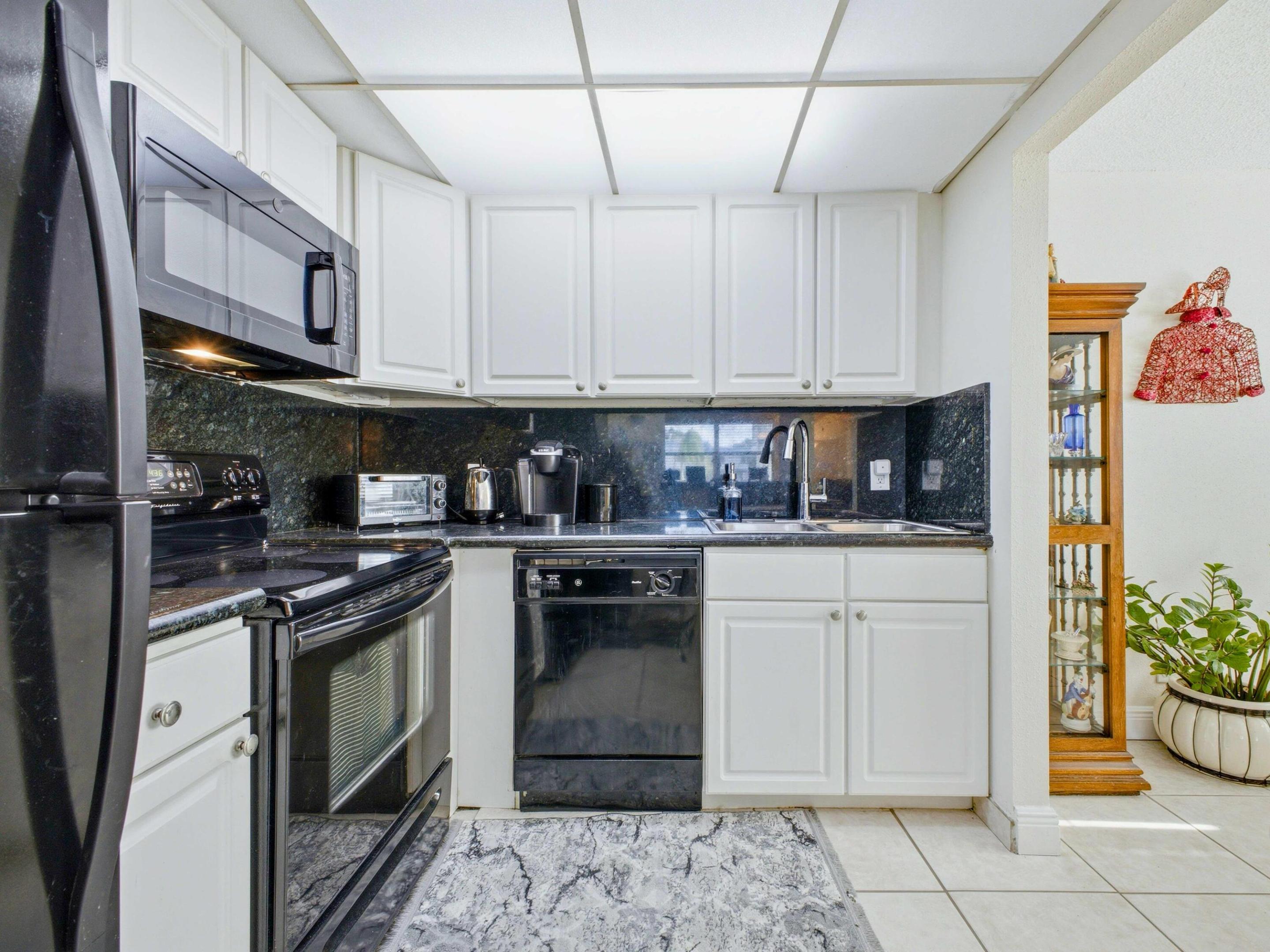 KINGS POINT BRITTANY CONDOS - Residential