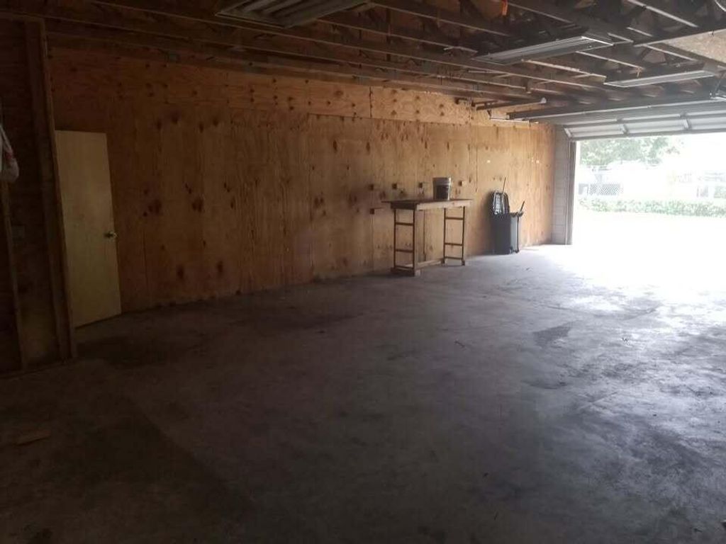 Photo of 815 11th Avenue SW #C, Vero Beach, FL (MLS # R11063602)