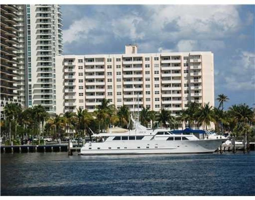 *STABLE OWNER**This Awesome 1br/1ba 4th floor beach hideaway has it all. Completely remodeled featuring new cabinets, counter tops,appliances,tile,carpet,bathroom, and crown molding. Entire bldg has just been updated excellent Stable Owner live in the best spot in Fort Lauderdale one block from the ocean in the heart of Ft. Lauderdale where the night life & beach life is just a walk away, intra coastal & las olas Blvd. Run don't walk this one will not last!!!